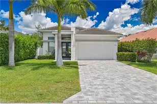 693 105th Ave N, Naples, FL 34108 - Photo 2