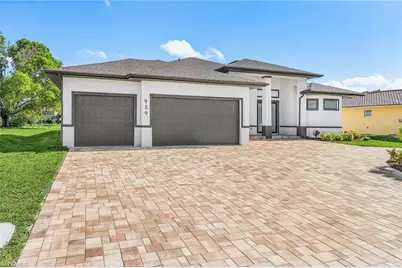 939 Mohawk Pkwy, Cape Coral, FL 33914 - Photo 2