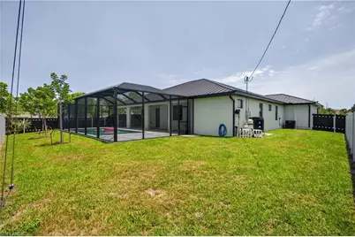 819 SW 16th Ter, Cape Coral, FL 33991 - Photo 22