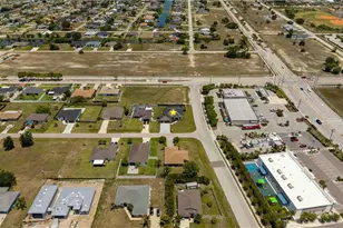 819 SW 16th Terrace, Cape Coral, FL 33991 - Photo 48