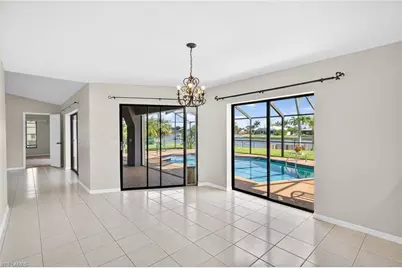 609 SE 21st St, Cape Coral, FL 33990 - Photo 8