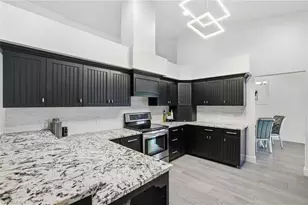 27130 Holly Ln, Bonita Springs, FL 34135 - Photo 10