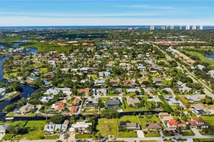 27130 Holly Ln, Bonita Springs, FL 34135 - Photo 36