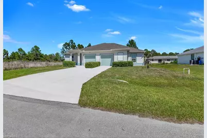 851 Bedford Dr, Lehigh Acres, FL 33974 - Photo 20