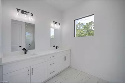 931 Barcelona St E, Lehigh Acres, FL 33974 - Photo 12