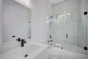 931 Barcelona St E, Lehigh Acres, FL 33974 - Photo 16