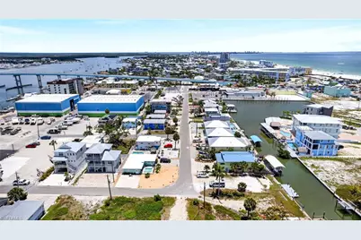 412 Harbor Ct, Fort Myers Beach, FL 33931 - Photo 24