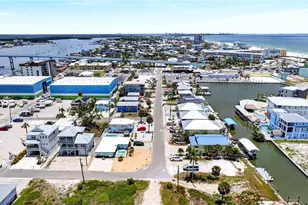 412 Harbor Ct, Fort Myers Beach, FL 33931 - Photo 24