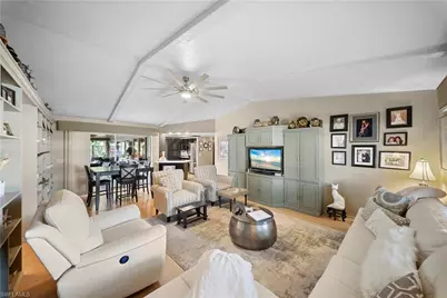 8713 Crest Ln, Fort Myers, FL 33907 - Photo 20