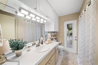 8713 Crest Ln, Fort Myers, FL 33907 - Photo 38