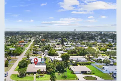 8713 Crest Ln, Fort Myers, FL 33907 - Photo 50