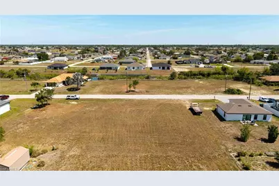 212 NE 25th St, Cape Coral, FL 33909 - Photo 14