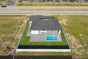 628 Chiquita Blvd N, Cape Coral, FL 33993 - Photo 34