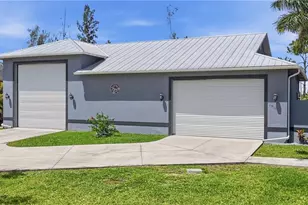 4304 NE 23rd Pl, Cape Coral, FL 33909 - Photo 26