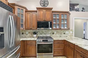 4304 NE 23rd Pl, Cape Coral, FL 33909 - Photo 2