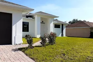 1201 NE 18th Pl, Cape Coral, FL 33909 - Photo 2