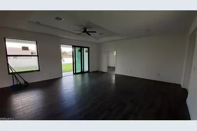 1201 NE 18th Pl, Cape Coral, FL 33909 - Photo 8