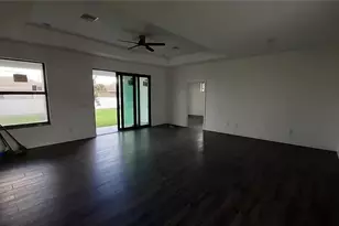 1201 NE 18th Pl, Cape Coral, FL 33909 - Photo 8