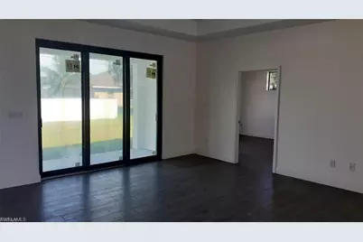 1201 NE 18th Pl, Cape Coral, FL 33909 - Photo 12