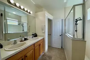 2430 Verdmont Ct, Cape Coral, FL 33991 - Photo 16