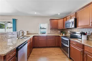 4115 SE 10th Pl, Cape Coral, FL 33904 - Photo 12