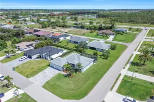 2728 SW 4th Ln, Cape Coral, FL 33991 - Photo 46