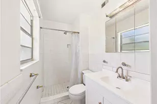 3067 Buena Vista Ln, Naples, FL 34105 - Photo 10