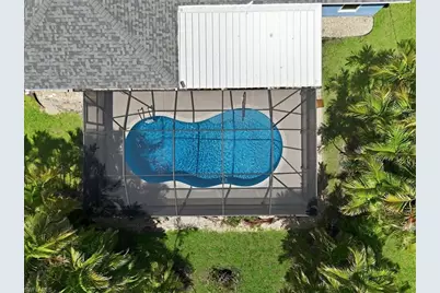 801 SW 11th Pl, Cape Coral, FL 33991 - Photo 2