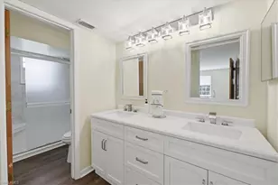 801 SW 11th Pl, Cape Coral, FL 33991 - Photo 14