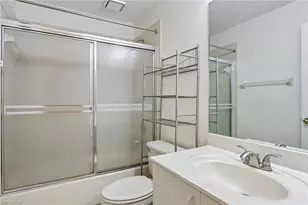 15237 Cricket Ln, Fort Myers, FL 33919 - Photo 16