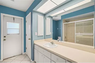 4437 SE 10th Ave, Cape Coral, FL 33904 - Photo 16