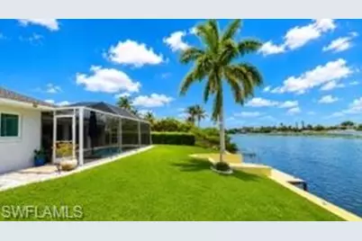 420 NE 9th St, Cape Coral, FL 33909 - Photo 6