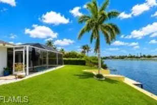 420 NE 9th St, Cape Coral, FL 33909 - Photo 6