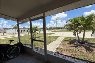 4902 Victoria Dr, Cape Coral, FL 33904 - Photo 6