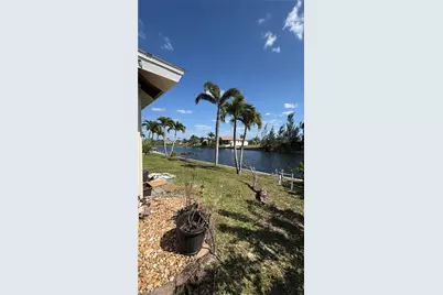 2810 NW 14th Ter, Cape Coral, FL 33993 - Photo 4