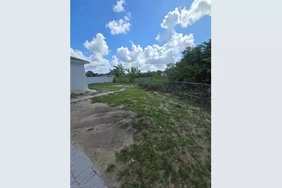 902 Adeline Ave, Lehigh Acres, FL 33971 - Photo 18