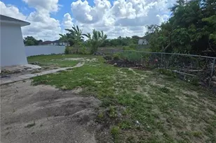 902 Adeline Ave, Lehigh Acres, FL 33971 - Photo 18