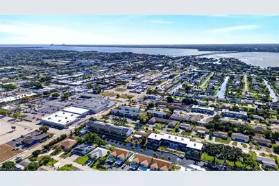 4904 Vincennes St #102, Cape Coral, FL 33904 - Photo 38