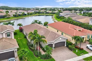 11689 Kati Falls Ln, Fort Myers, FL 33913 - Photo 4
