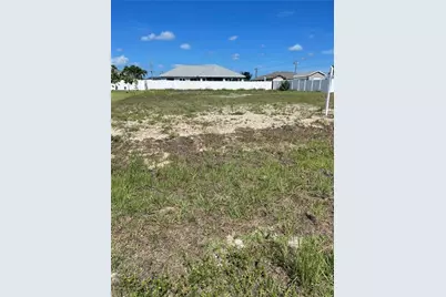 526 NW 7th Ave, Cape Coral, FL 33993 - Photo 4