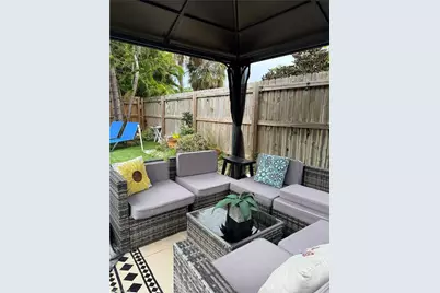 15009 Cloverdale Dr, Fort Myers, FL 33919 - Photo 6
