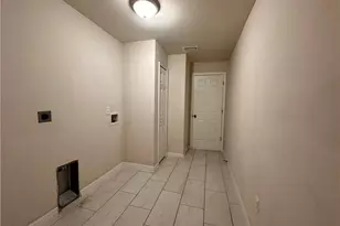 2212 SW Santa Barbara Pl, Cape Coral, FL 33991 - Photo 6