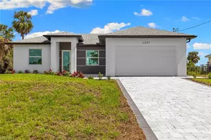 1337 NE 33rd St, Cape Coral, FL 33909 - Photo 1