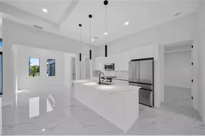 1426 NE 6th Ave, Cape Coral, FL 33909 - Photo 8