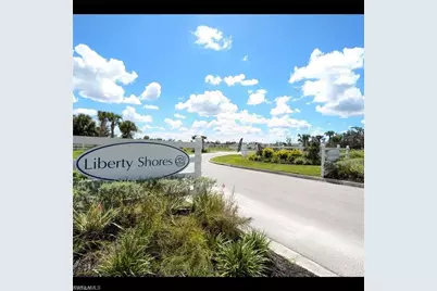 815 Gen D Macarthur Ave, Labelle, FL 33935 - Photo 2