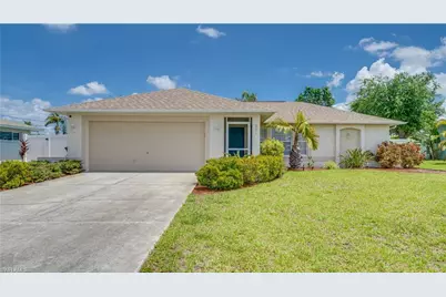 921 SE 35th St, Cape Coral, FL 33904 - Photo 2