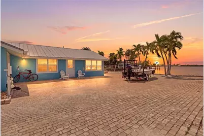 2669 Coco Plum Dr, Matlacha, FL 33993 - Photo 4