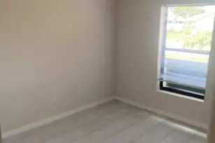 610 SE 13th St, Cape Coral, FL 33990 - Photo 6