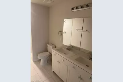 610 SE 13th St, Cape Coral, FL 33990 - Photo 12