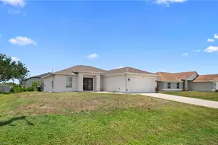 202 NW 25th Pl, Cape Coral, FL 33993 - Photo 2